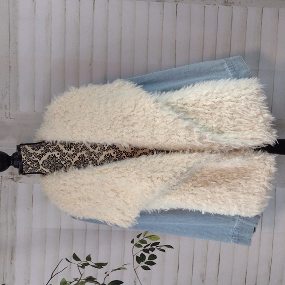 Jack by BB Dakota Open Sherpa Jean Jacket Blue and Off-white, Size M - Picture 1 of 6